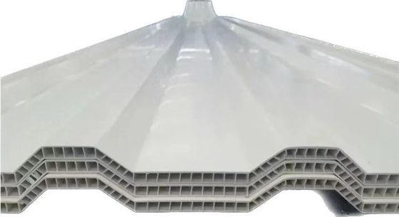 Lembar Atap Berongga Dinding Berongga PVC Bergelombang Tebal 10mm Untuk Pabrik Kimia Wall Cladding