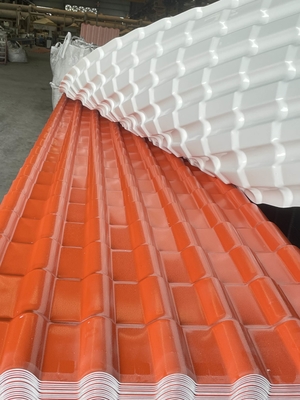 Ketahanan Korosi Resin Sintetis Genteng Warna Tahan Lama Pitch 219mm