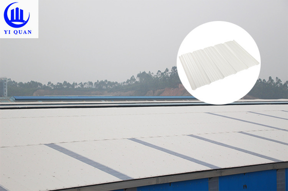 Lembar Atap PVC Bergelombang 3 Lapisan Untuk Proyek Industri Tempat Umum