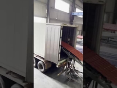 Pengisian 2 kontainer bersama-sama